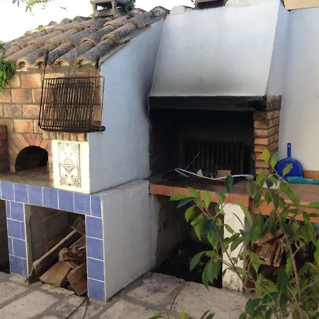 Seb&laeti Bed & Breakfast Saint-Laurent-dʼAigouze